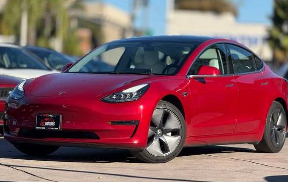 TESLA MODEL 3 2019 5YJ3E1EA5KF402767 image TESLA MODEL 3 2019 5YJ3E1EA5KF402767 image